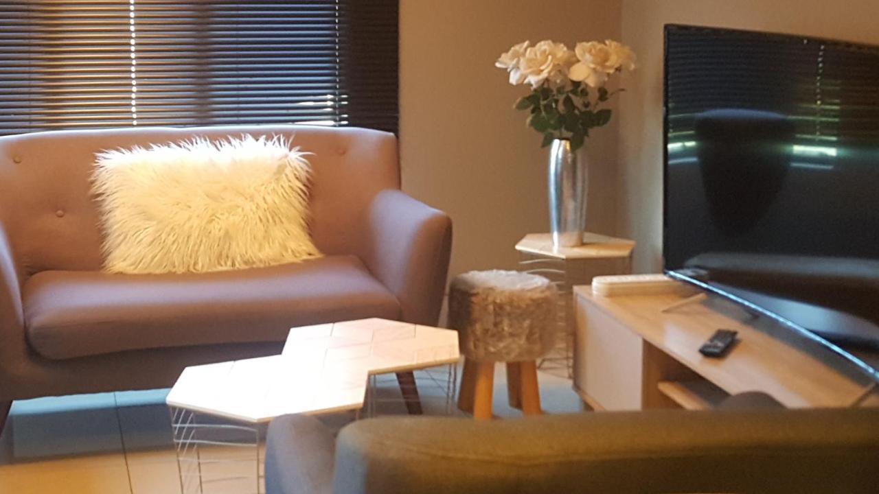 Caza Blanca Apartments Boksburg Buitenkant foto