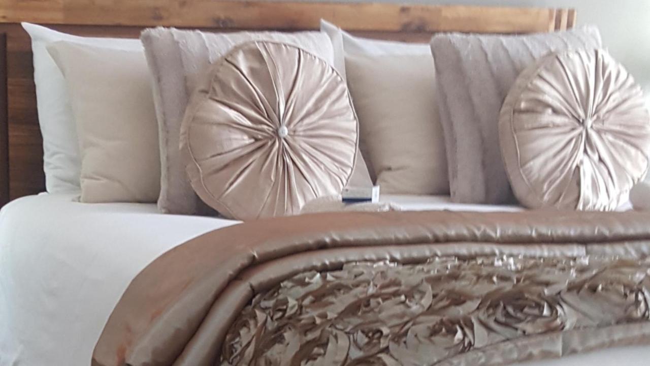 Caza Blanca Apartments Boksburg Buitenkant foto